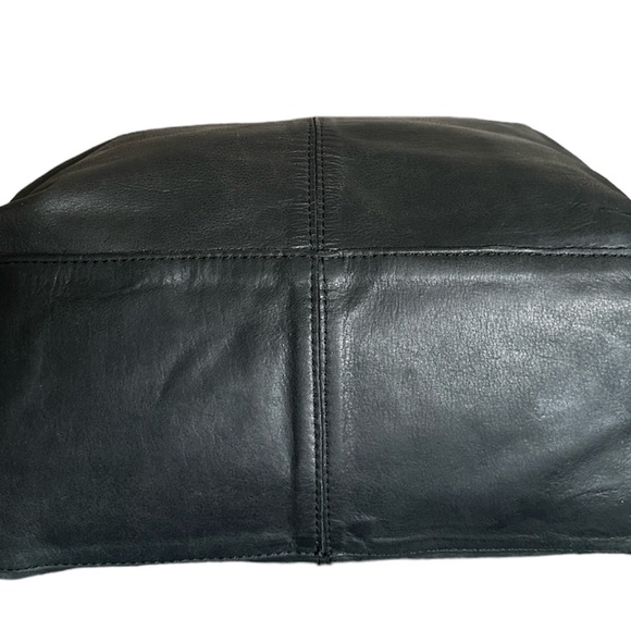 Patricia Nash buttery, soft, black leather handbag- there is no shoulder strap. - Picture 3 of 5